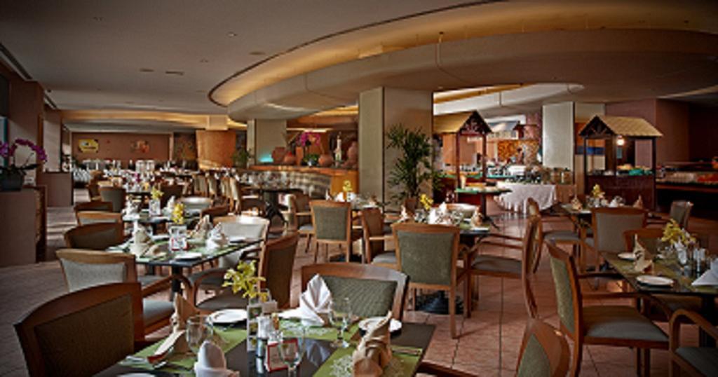 Royale Chulan Серембан  Экстерьер фото The restaurant